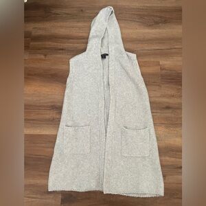 Tahari Light Gray Hooded Sweater Vest